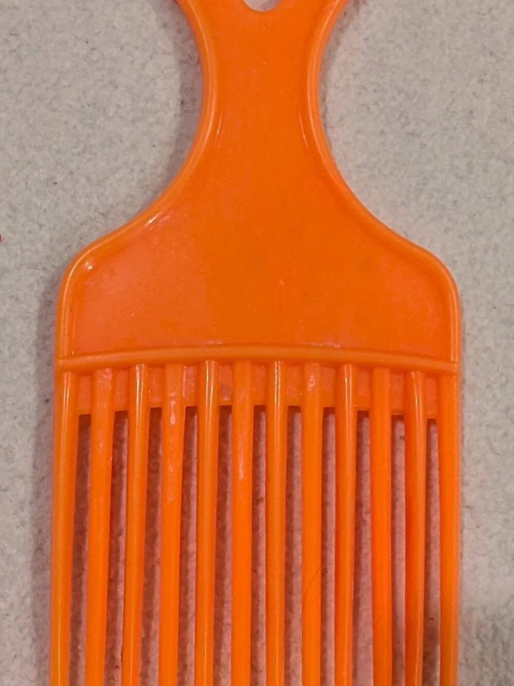 Vintage Orange Wide Tooth Hair Pick Comb Retro 70s 80s - 1348